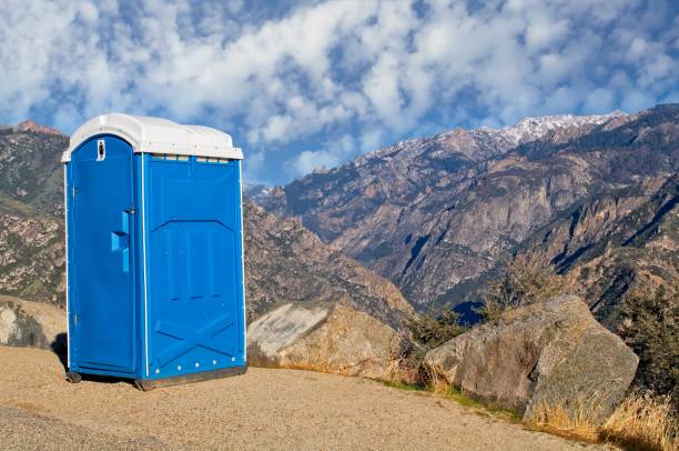 Best Luxury portable toilet rental  in Center Point, TX